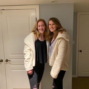 Meet your Posher, Caroline